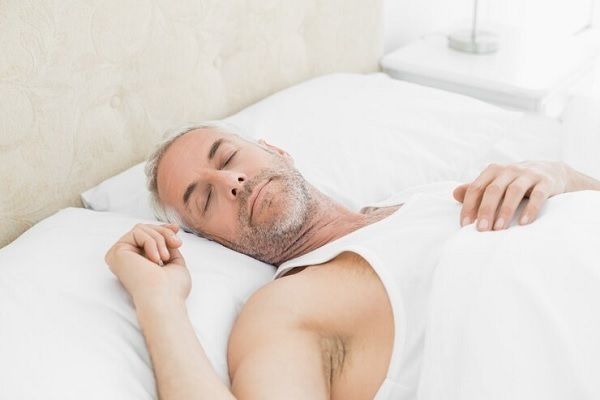 dormir après une greffe de cheveux