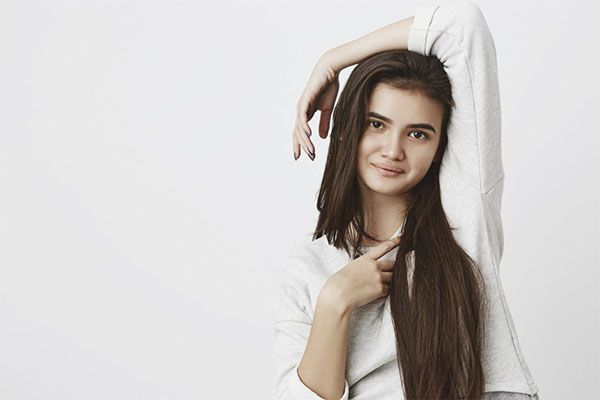 La bière pour les cheveux peut avoir de nombreux avantages.