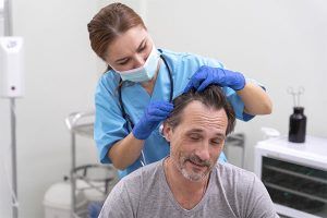 Comment choisir un chirurgien de greffe de cheveux, Lasers de faible puissance