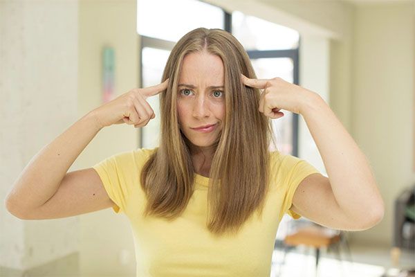 L'inflammation du cuir chevelu après une greffe de cheveux est un effet secondaire courant.